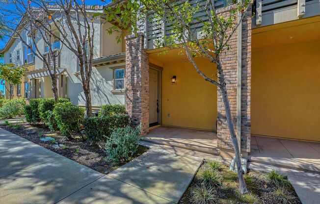 2 Bed | 2 Bath | 1,293 Sq Ft