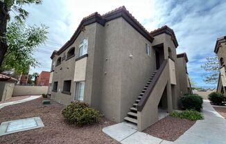 1-Bed 1-Bath Condo in Guard Gated Community!