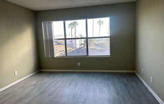 Russell Court Apartments