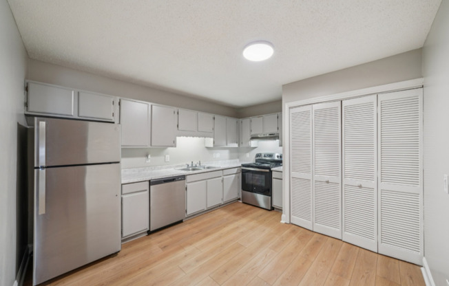 1 bed, 1 bath, 832 sqft, $849, Unit Apt 29