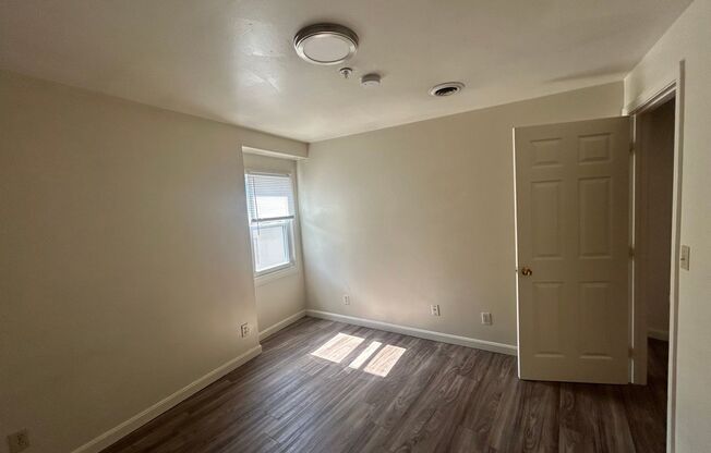 Now Leasing for June 2025 – Ideal 2-Bedroom Apartment for UNH Students!