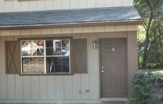 2438 Ramblewood Ct