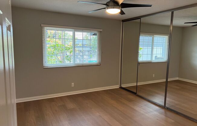 2 beds, 1 bath, 850 sqft, $2,550, Unit D-4