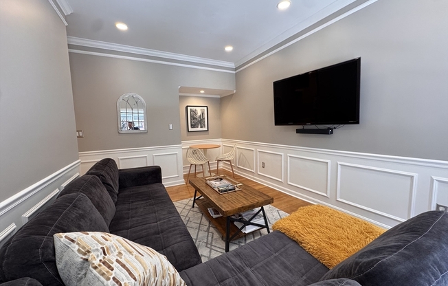 416 Marlborough St 106