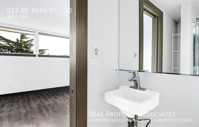 817 NE 64th St (oInnLiv)