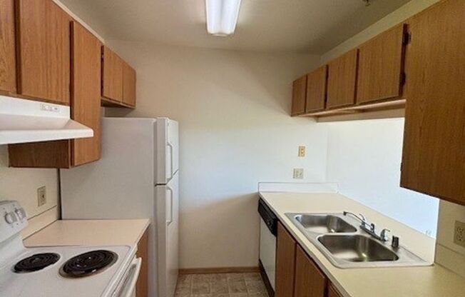 1 bed, 1 bath, 628 sqft, $1,595, Unit 225