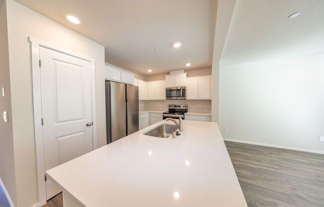 Brand New! - 3 Bedroom Townhome in Brush Prairie