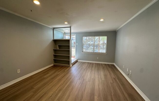 1 bed, 1 bath, 500 sqft, $999, Unit 120