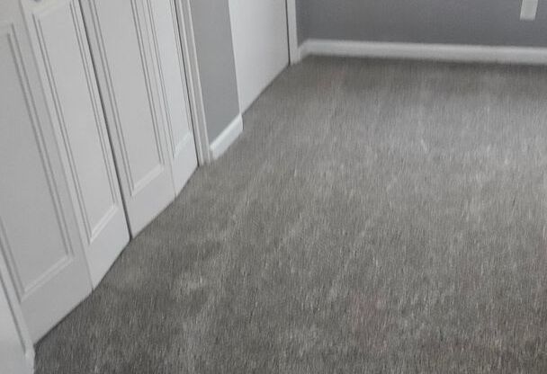2 beds, 1 bath, 750 sqft, $1,070, Unit B10 1011 10