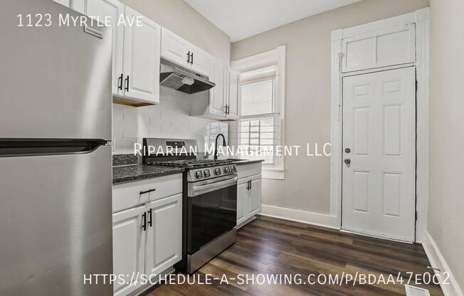 1123 MYRTLE AVE