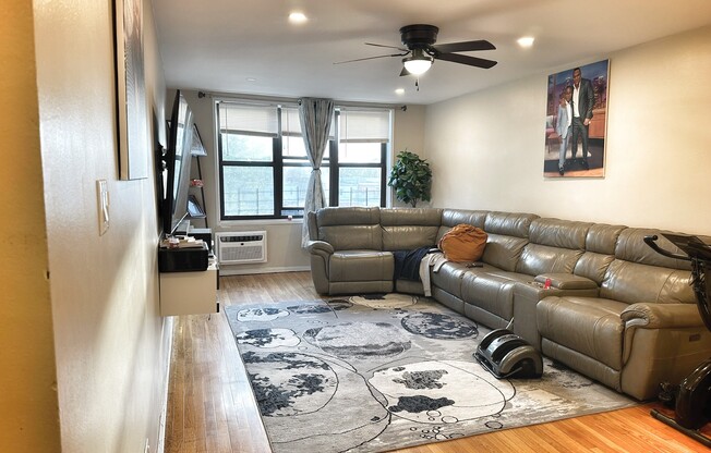 1270 E 51 ST