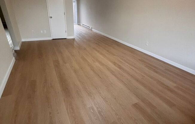 2 beds, 1 bath, 845 sqft, $1,695, Unit 37