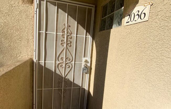 3 beds, 2 baths, $1,600