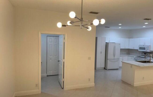 3 beds, 2 baths, $3,500, Unit # 18237