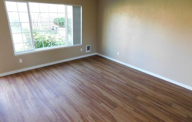 Lakeside Manor Townhomes