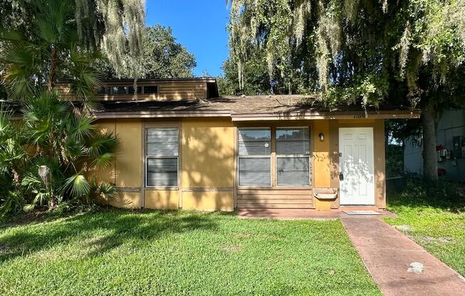 1109 - 1111 Old South Drive