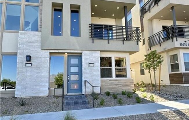 Luxury Resort Living at Trilogy Sunstone (Age Restricted 55+)