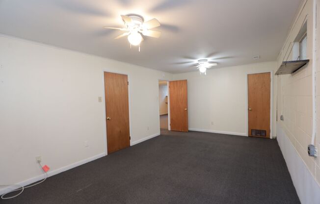 3 beds, 2 baths, $2,500