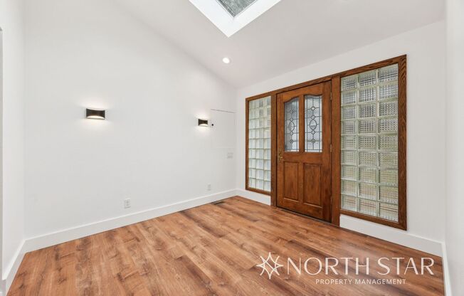 Spacious Ranch Style Home in Lake Oswego