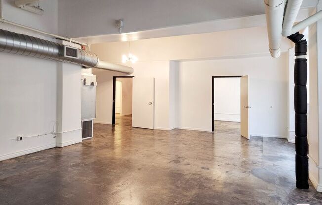 2 beds, 1 bath, 1,300 sqft, $2,800, Unit 201