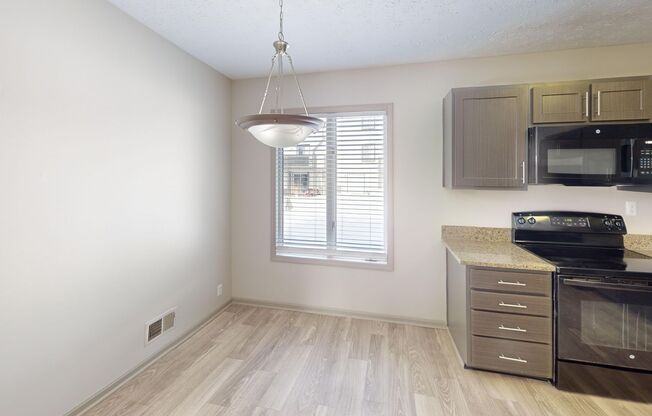 3 beds, 2 baths, 1,490 sqft, $1,850, Unit 11300 OSC