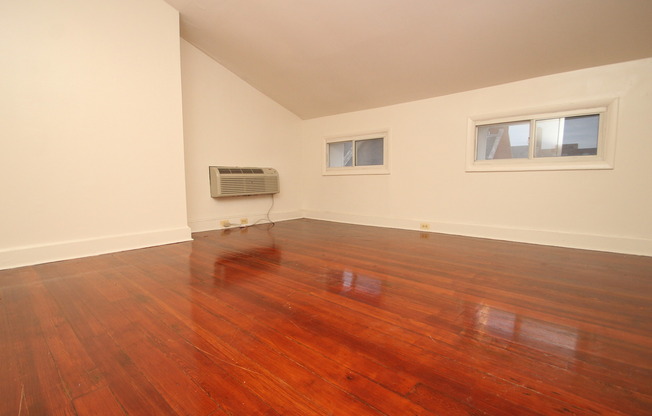 214 W. Monument St