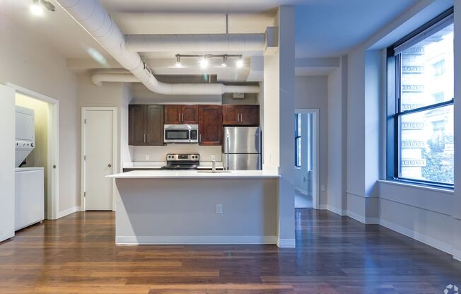 1 bed, 1 bath, 499 sqft, $1,425, Unit HA-715