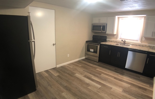 Stonecrest Town Homes And Apartments