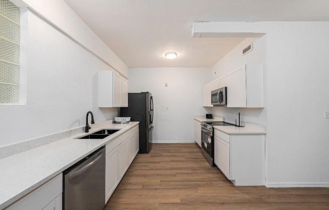 3720 N 36 ST