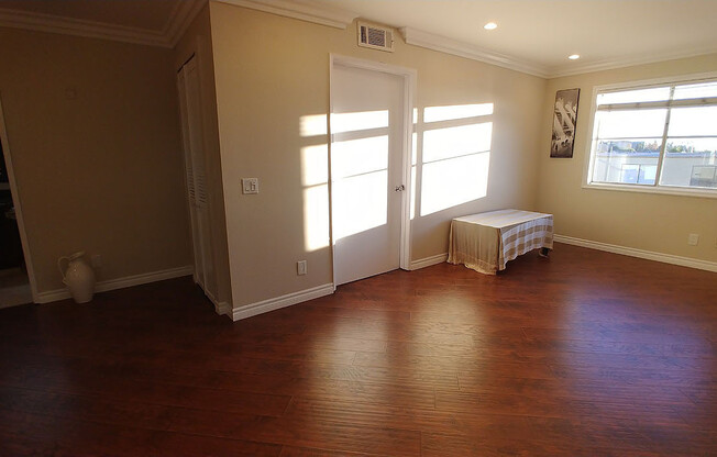 2 beds, 2 baths, 950 sqft, $2,950, Unit 206