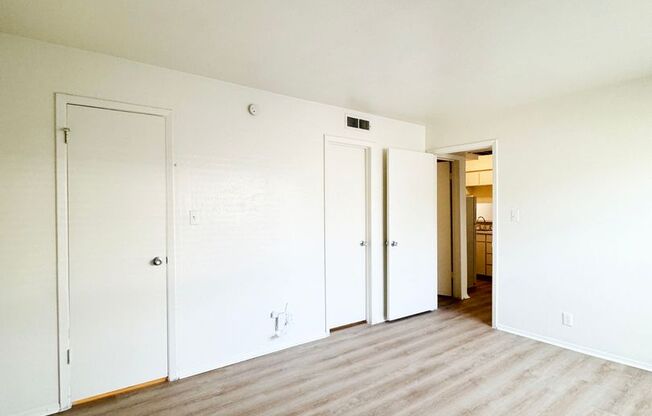 1 bed, 1 bath, 619 sqft, $1,275, Unit OPA-154