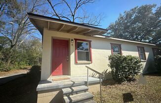 CUTE 2/1 Townhouse w/ Newer Paint, Cabinets, and Granite Counters, Tile Floors Throughout, Walk to FSU and Nightlife! $875/month Available NOW!!