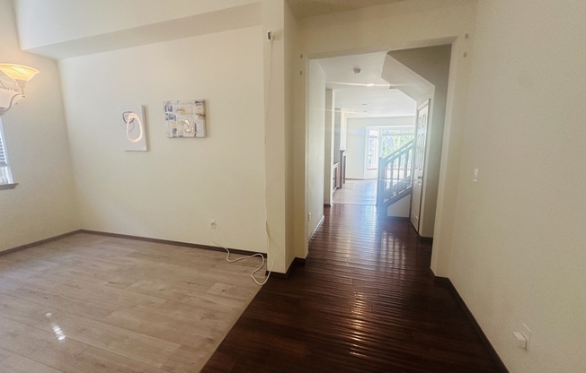7625 NE 201 PL