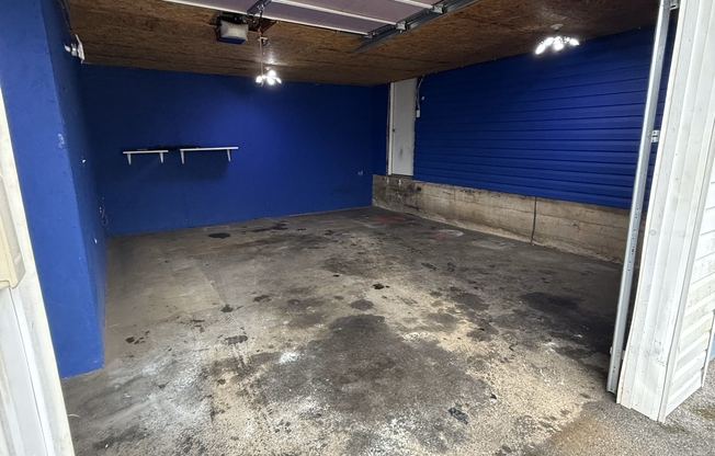 452 R MAIN ST
