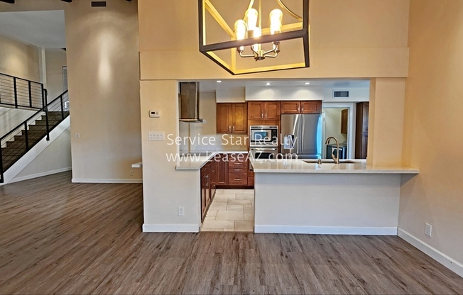 7310 E SOLCITO LN
