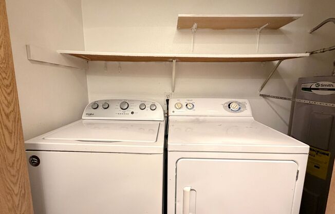 2 beds, 1 bath, 834 sqft, $1,680, Unit Q202