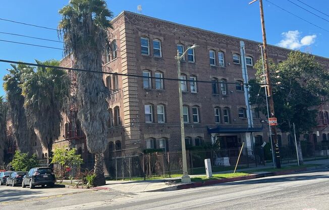 4125 S Figueroa St Apt 407