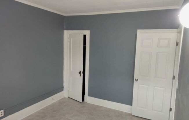 1 bed, 1 bath, 700 sqft, $1,130, Unit B4