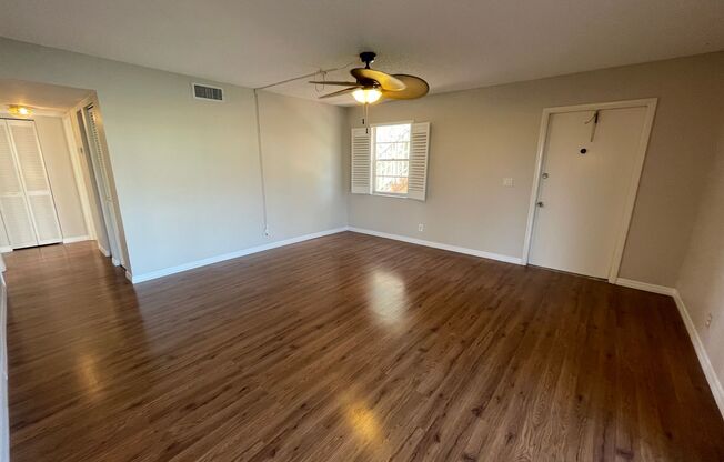 ANNUAL RENTAL - 2 BED / 2 BATH AT SORRENTO VILLAS