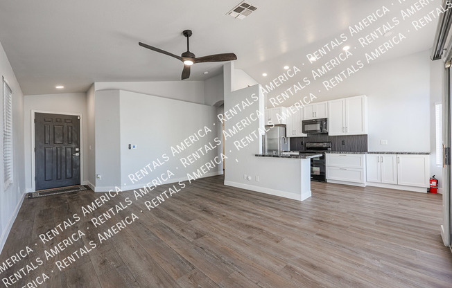 1044 W TODD DR