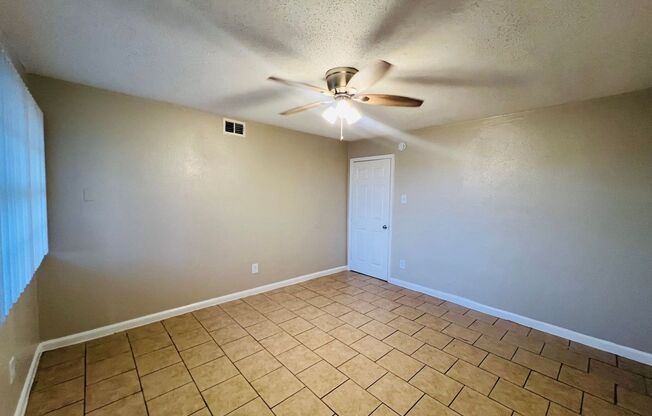 1 bed, 1 bath, 600 sqft, $1,150, Unit 1-119