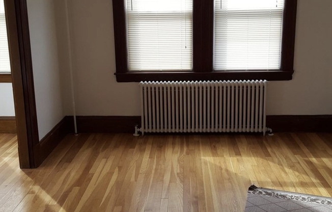 11 BATEMAN ST