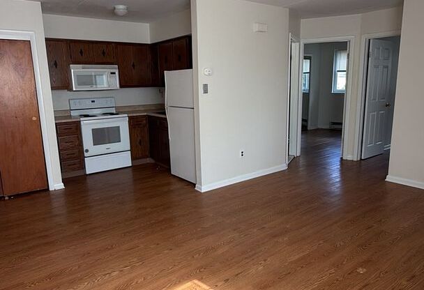139 S State Rd Upper Darby, PA 19082