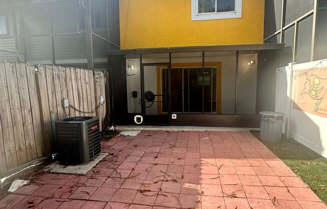 Lovely 2/1.5 Townhouse