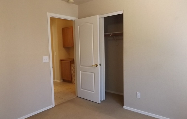 3 beds, 2 baths, $2,340