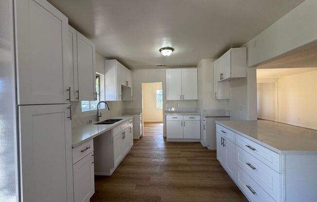 3bd 2ba + Office Space