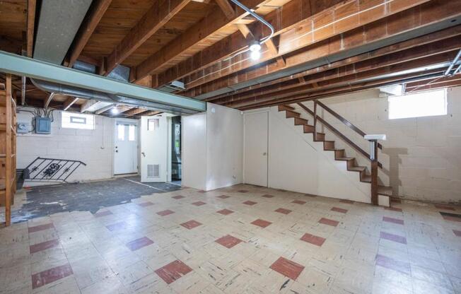 3 beds, 2 baths, 1,240 sqft, $1,850