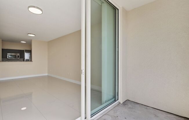 1 bed, 1 bath, 755 sqft, $2,550, Unit #426