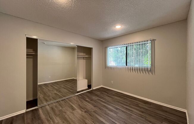 2 beds, 1 bath, 1,000 sqft, $1,898, Unit 120