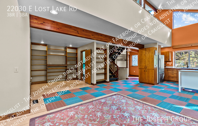 22030 E LOST LK RD